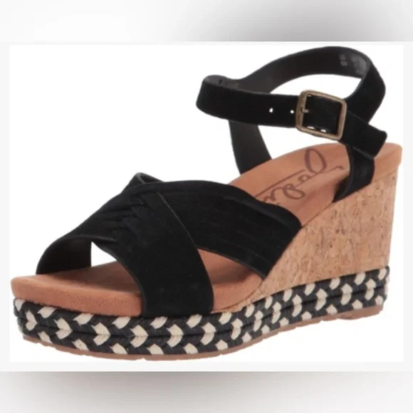 Really cute zodiac court platform - Picture 3 of 10